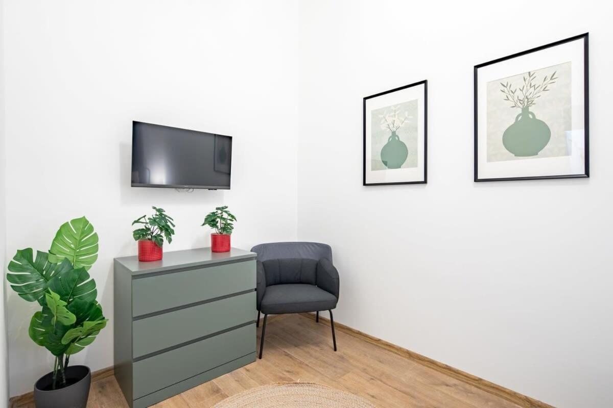 Central - New - Comfy Ac Studio ブダペスト エクステリア 写真